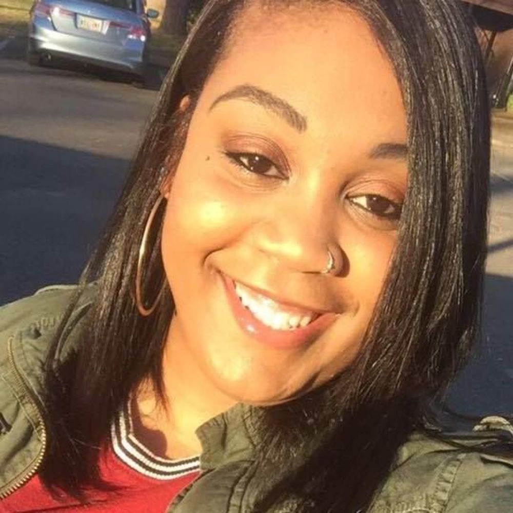 Meet your Posher, Kaila